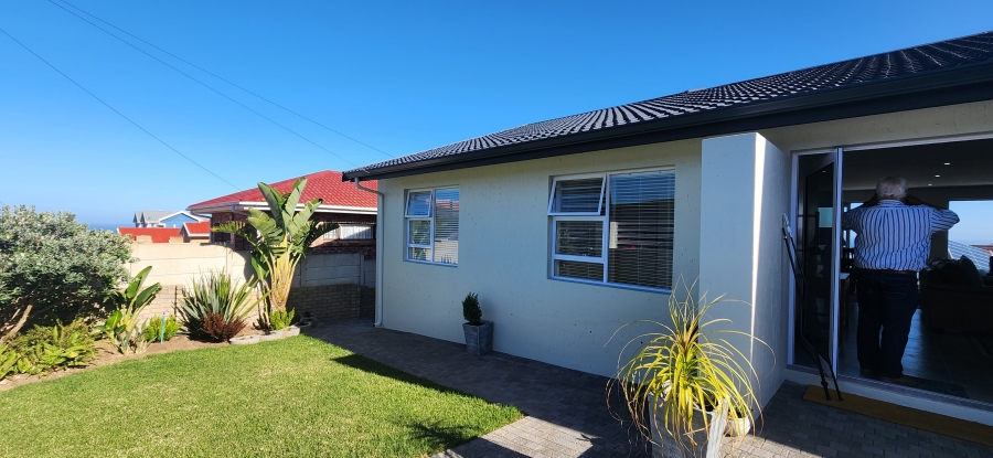 3 Bedroom Property for Sale in Dana Bay Western Cape